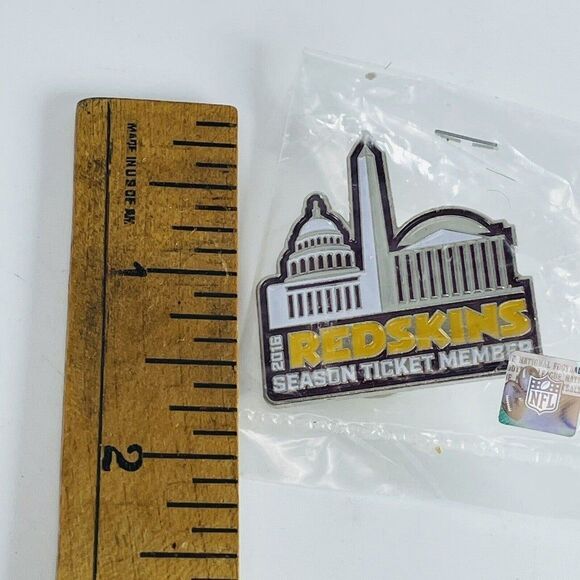 Washington Redskins 2016 Season Ticket Holder Enamel Hat Lapel Pin NFL Official - Picture 3 of 4